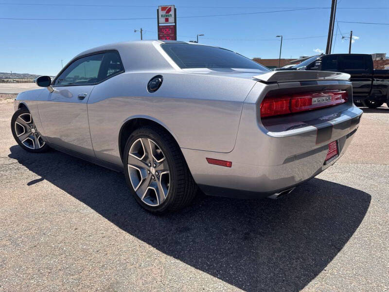 2014 Dodge Challenger R/T Plus