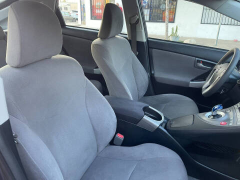 2014 Toyota Prius Three