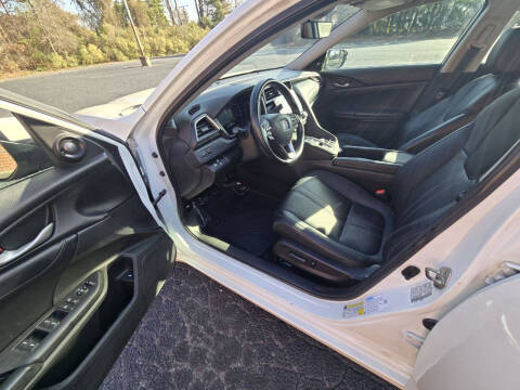 2019 Honda Insight Touring