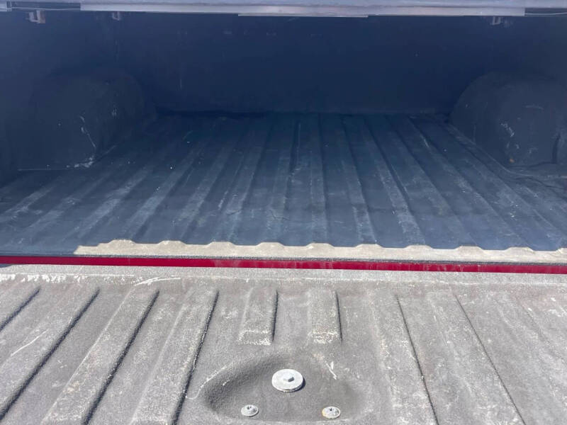 2009 Mitsubishi Raider LS