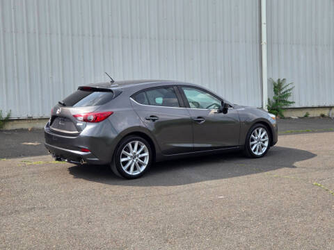 2017 Mazda MAZDA3 Touring