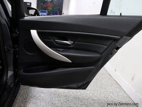 2017 BMW 3 Series 320i xDrive