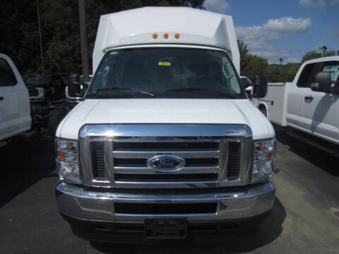 2025 Ford E-Series E-350 SD