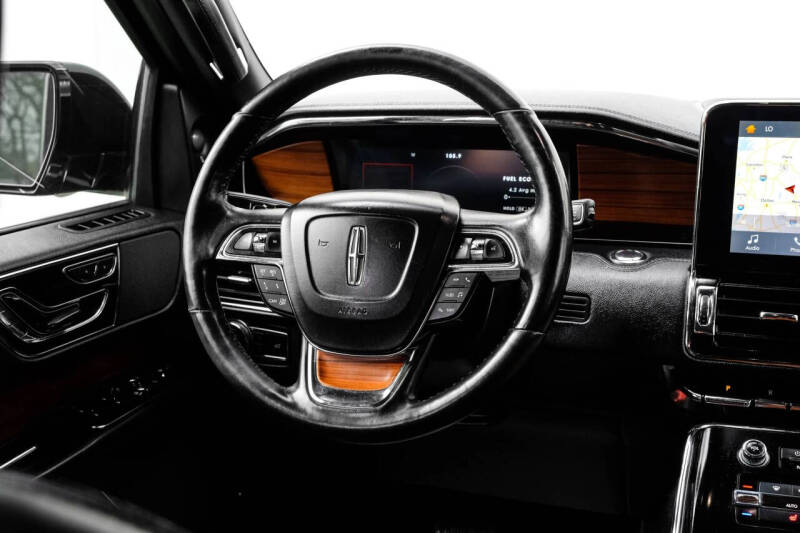 2019 Lincoln Navigator Select