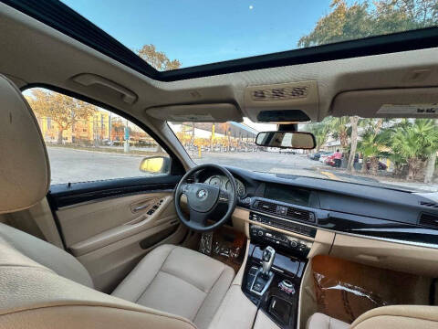 2012 BMW 5 Series 528i