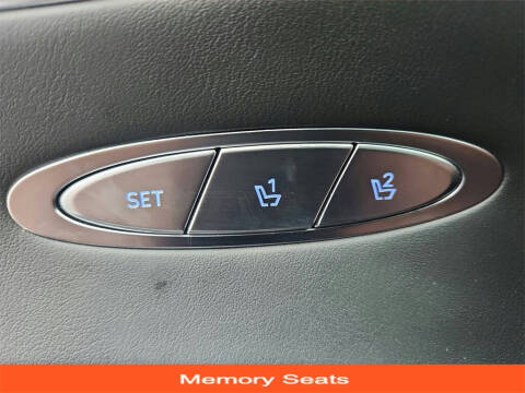 2022 Genesis GV70 2.5T Standard