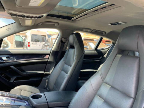 2015 Porsche Panamera