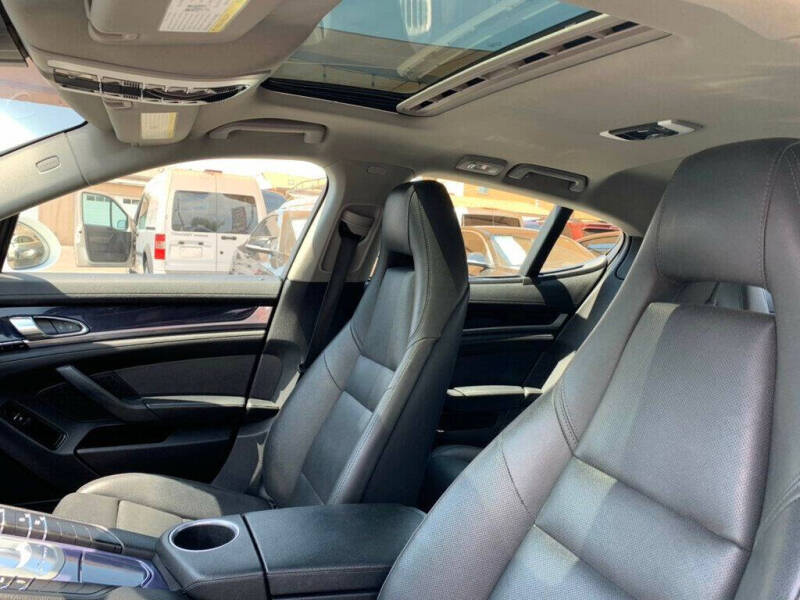 2015 Porsche Panamera