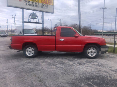 2005 Chevrolet Silverado 1500 for sale at BELL AUTO & TRUCK SALES in Fort Wayne IN