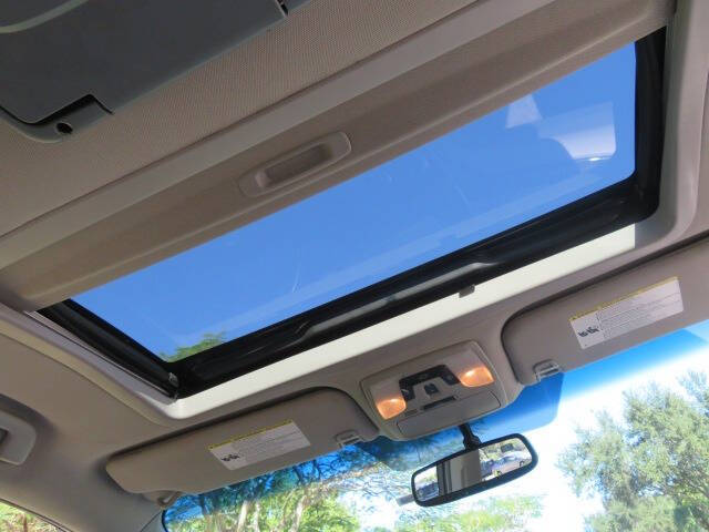 2017 Toyota Sienna XLE Premium 8-Passenger