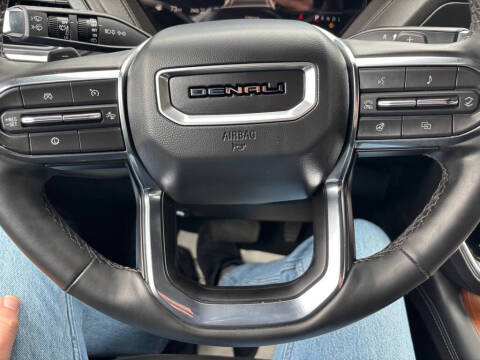 2025 GMC Yukon XL Denali