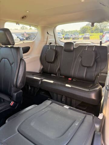 2017 Chrysler Pacifica Touring Plus