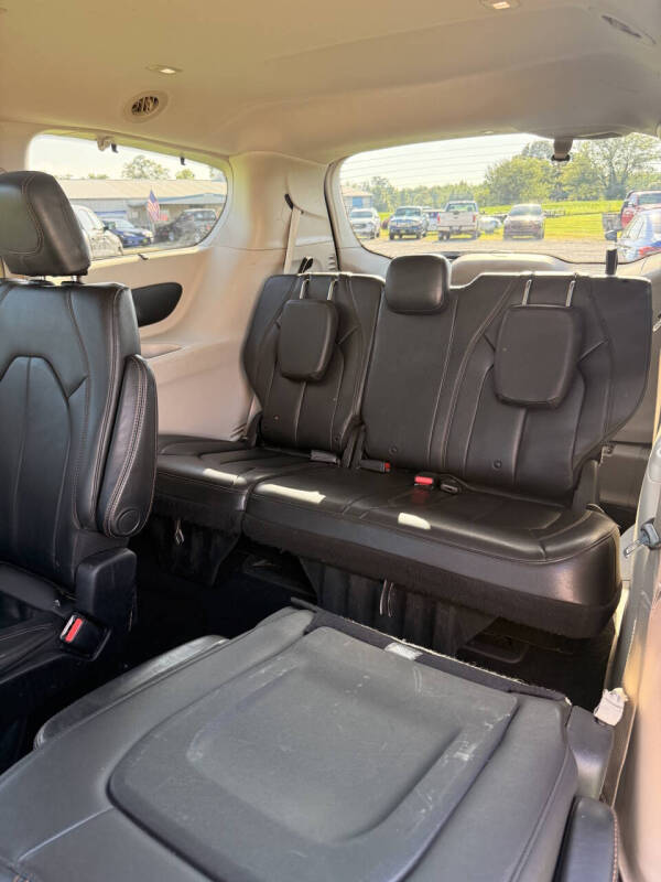 2017 Chrysler Pacifica Touring Plus