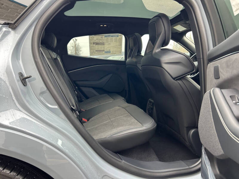 2025 Ford Mustang Mach-E GT