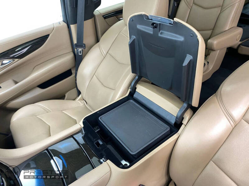 2018 Cadillac Escalade Platinum