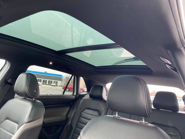 2023 Volkswagen Atlas Cross Sport V6 SEL Premium R-Line 4Motion