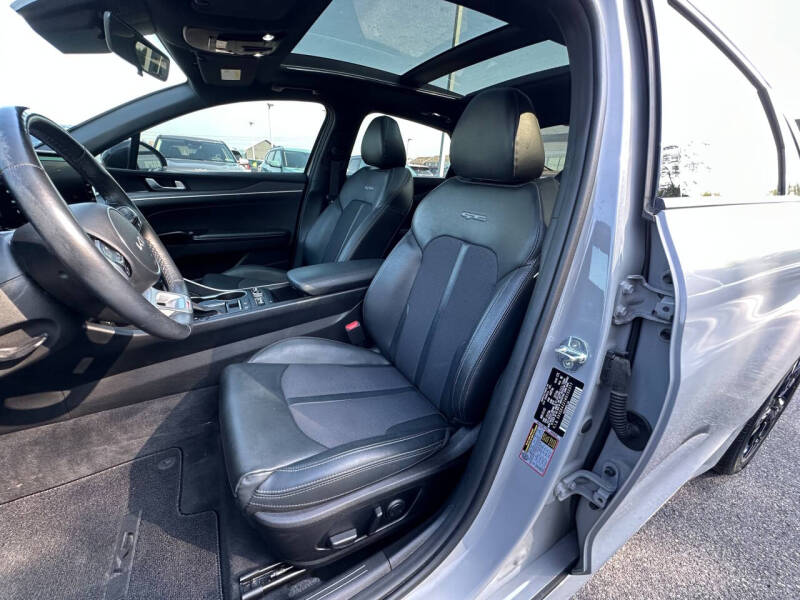 2022 Kia K5