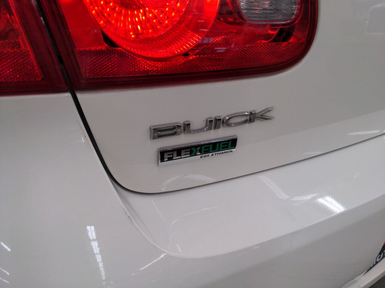 2011 Buick Lucerne CX photo