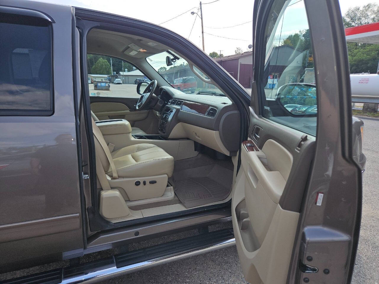 2013 GMC Sierra 1500 for sale at DANGO AUTO SALES in HOWARD CITY, MI