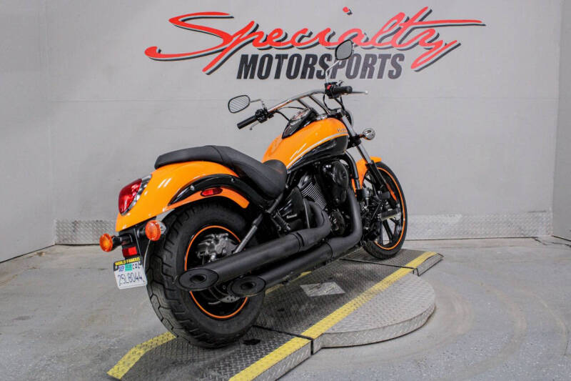 2021 Kawasaki Vulcan 900 Custom