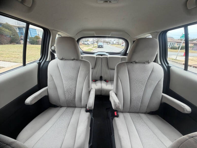 2012 Mazda MAZDA5 Sport