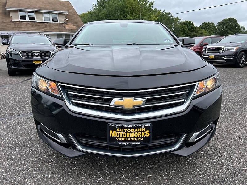 2017 Chevrolet Impala 1LT photo 2