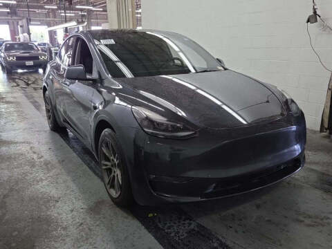 2025 Tesla Model Y Long Range
