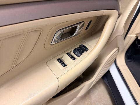 2015 Ford Taurus SEL