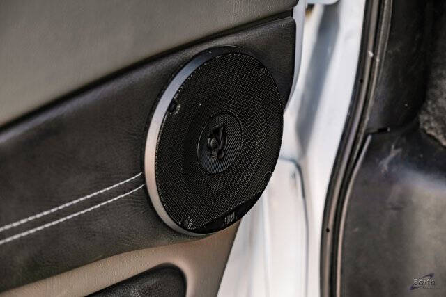 2023 Chevrolet Express 2500