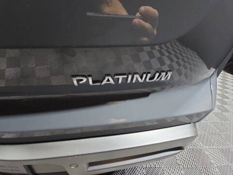 2025 Nissan Pathfinder Platinum