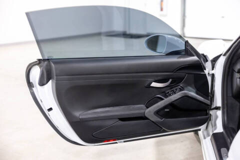 2021 Porsche 718 Cayman GT4