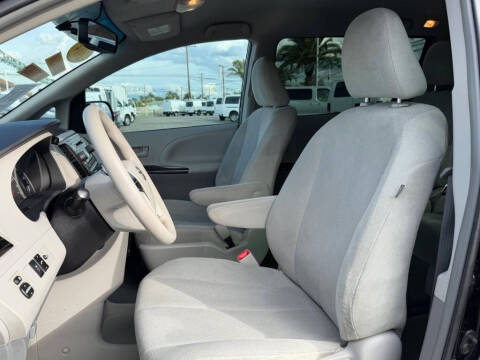 2014 Toyota Sienna L 7-Passenger