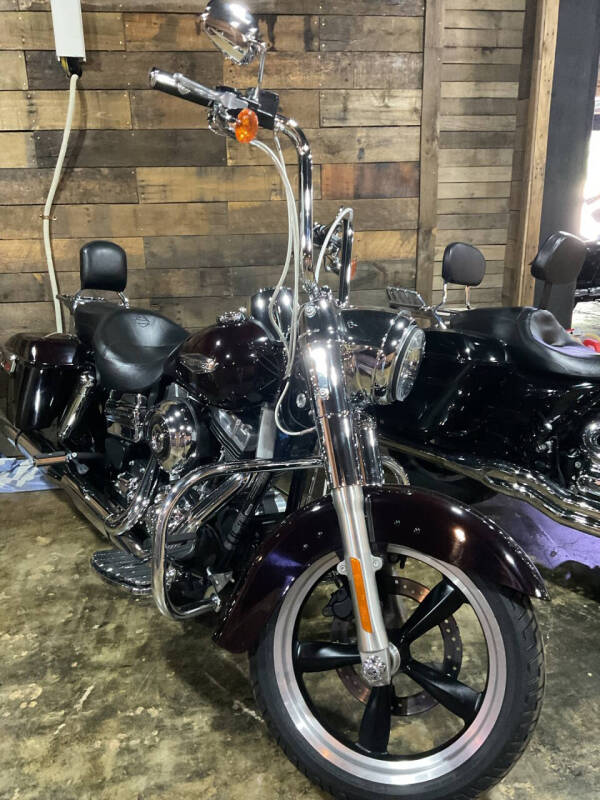 2014 Harley-Davidson FLD-103 Dyna Switchback