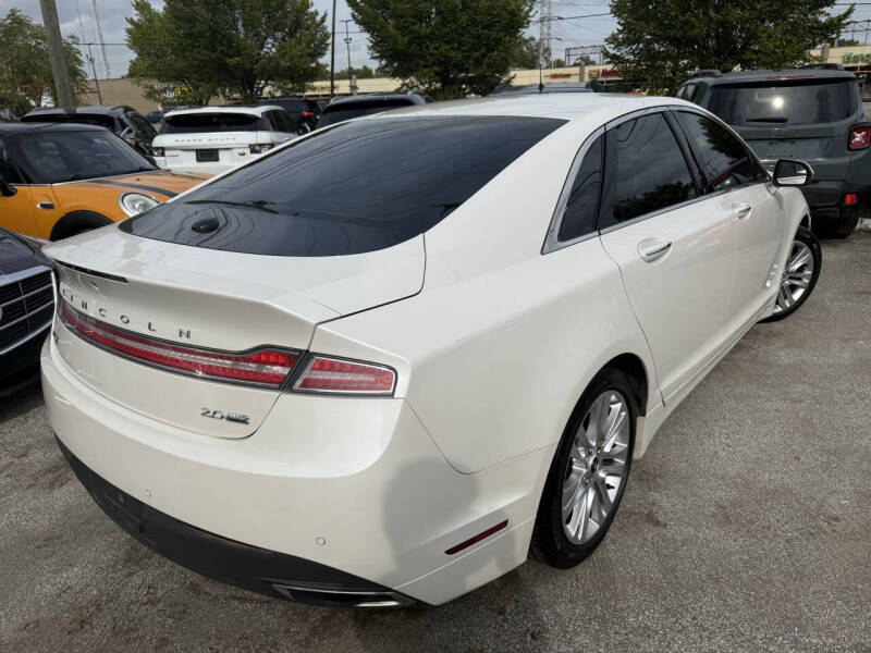2014 Lincoln MKZ