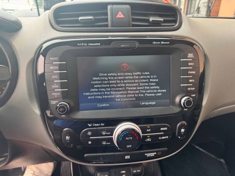 2016 Kia Soul +