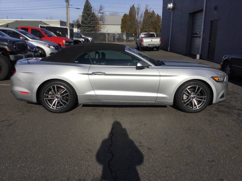 2016 Ford Mustang EcoBoost Premium