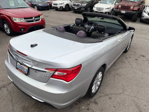 2012 Chrysler 200 Touring