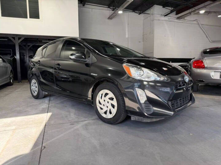 2016 Toyota Prius c Two