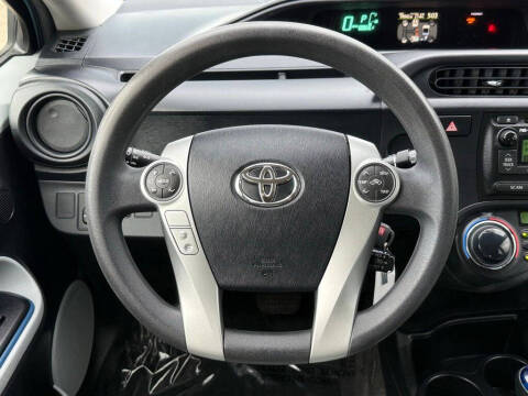 2013 Toyota Prius c Two