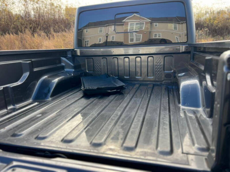 2022 Jeep Gladiator Overland