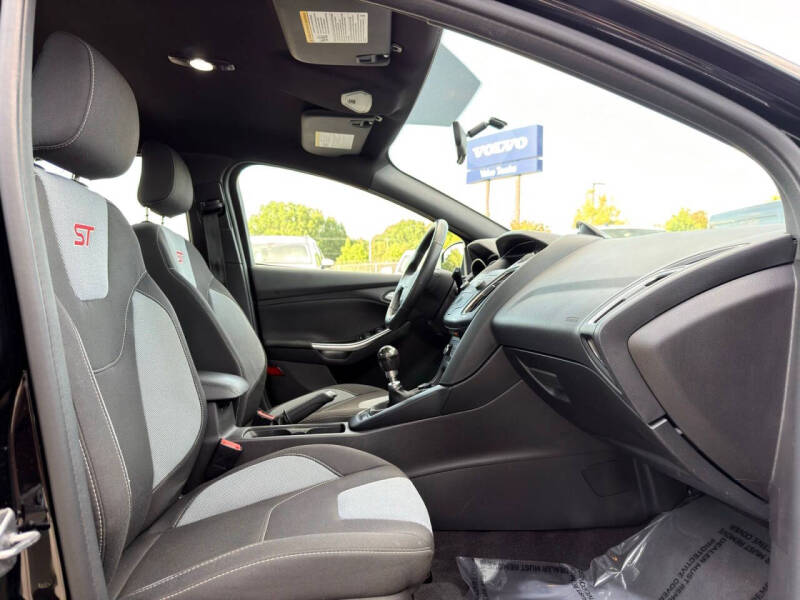 2018 Ford Focus ST