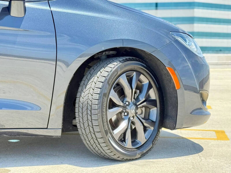 2019 Chrysler Pacifica Touring Plus
