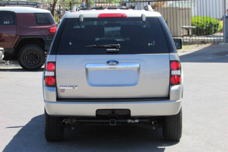 2008 Ford Explorer XLT