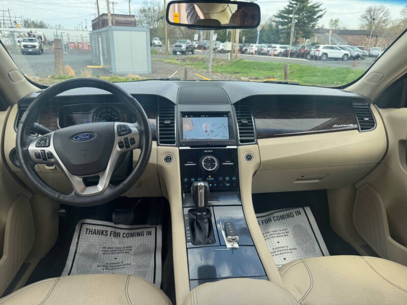 2016 Ford Taurus Limited