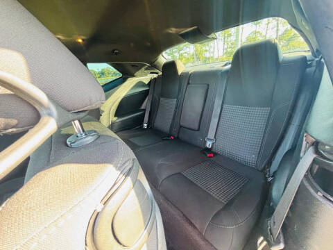 2017 Dodge Challenger R/T Plus