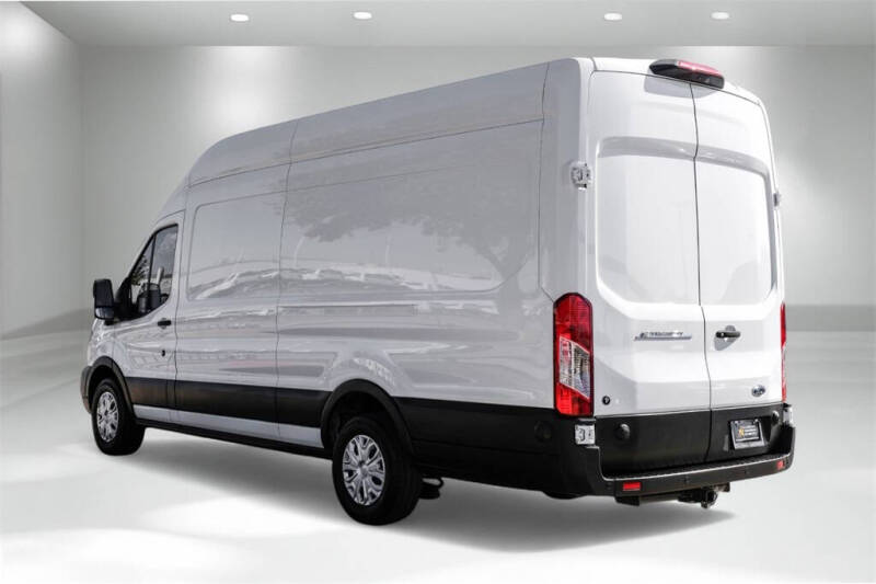 2022 Ford E-Transit 350