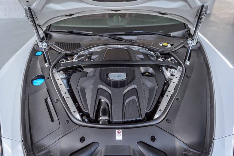 2020 Porsche Panamera