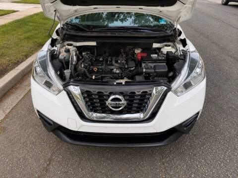 2018 Nissan Kicks S