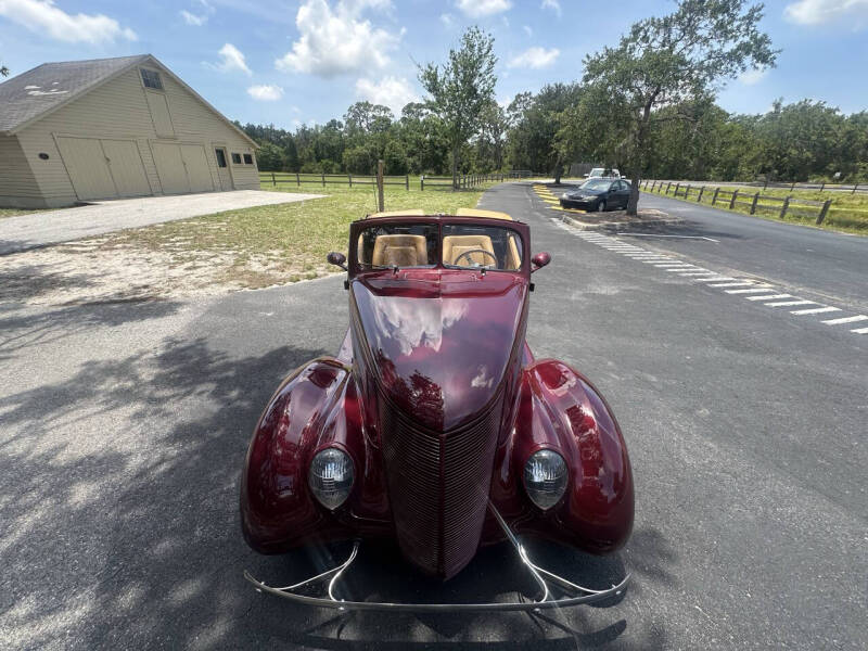 1937 Ford Cabriolet