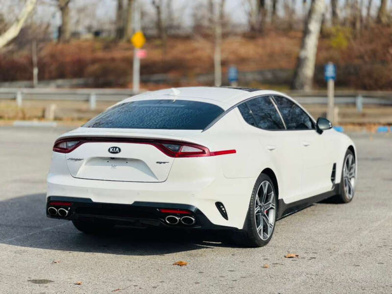 2019 Kia Stinger GT2